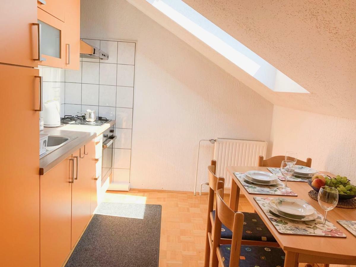 Ela'S Apartment Komenda Экстерьер фото